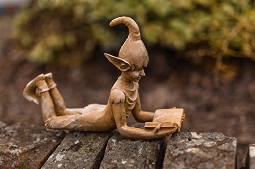 Garden Mile, estatua de jardín de resina tumbada con libro de bronce de elfo de hadas, jardín duende, duende, diablo a la intemperie, escultura de patio, estanque, camino, jardín, decoración interior