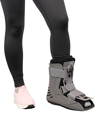 Brace Direct Short Full Shell Walking Boot with Air Pump – Low-Profile Orthopedic CAM Walker for Foot & Ankle Fractures, Sprains & Post-Op Recovery Small (US Shoe Men 4.5-7.5 / Women 6-8.5)