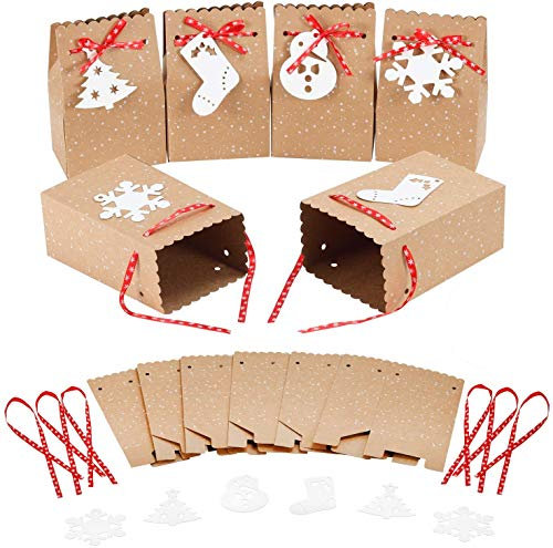 MonQi 30 Stück Große Kapazität Geschenktüten mit 30 Weihnachtsanhänger und 30 Weihnachtsbänder, Bonbontüten aus Kraftpapier für Weihnachts Geschenk (4.5in x 3in x 7in)