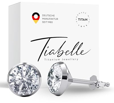 TIABELLE – Ohrstecker TRUMPET aus Titan mit funkelnden Zirconias | Silberfarbene Ohrringe für Damen | allergenfrei & hautverträglich – Handmade in Germany (MAXI | 7,5mm ø | White)