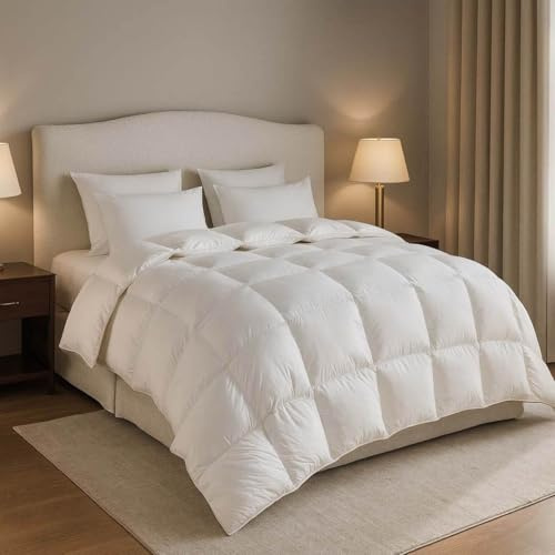 DROUAULT - Couette Tempérée Luxueuse 200x200 cm - Garnissage 80% Duvet de Canard Naturel - Enveloppe 100% Percale de Coton - Lit 2 Personnes - Piquage Carrés - Finition Passepoil Blanc