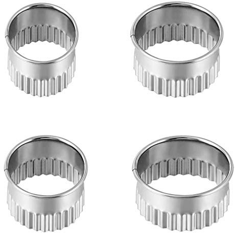 4 pcs Cookie Cutters Round Biscuit Mold Stainless Steel Circle Scone Cutter for Baking Cutters for Dough, Pastry, Donut, Fondant, Fruit, Vegetable, DIY Cake Decoration