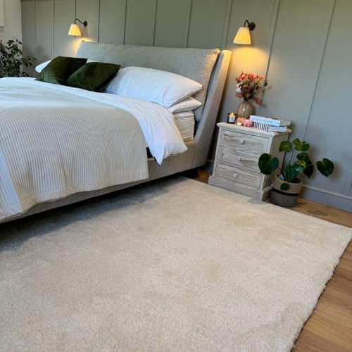 Cream Shaggy Bedroom Rugs Plush Textured Cotton Backed Solid Colour Thick High Pile Rug 120cm x 170cm (3ft 11 x 5ft 7)