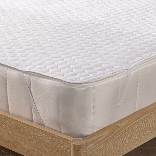 Slumberdown Anti Allergy Mattress Protector Double Bed - Allergy UK Approved for Allergy & Asthma Sufferers, Anti Bacterial, Soft Touch Quilted Cover - 30cm Elasticated Straps, Washable (135 x 190cm)