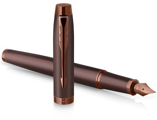 Parker IM Penna stilografica monocromatica | inchiostro blu | finitura e puntale bordeaux | punta fine | confezione regalo