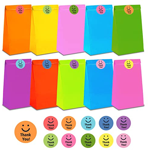 CASPLUS 50 Paper Party Bags, Flat Bottom Kraft Bag Candy Paper Bag, with 50 Pieces Stickers for Class, Party Favors and Birthday.