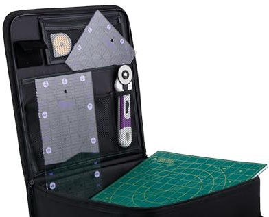 The Quilted Bear Quilter-Reisetasche mit 30,5 x 30,5 cm selbstheilenden, rotierenden Schneidematte, 15,2 x 30,5 cm und 15,2 x 15,2 cm rutschfesten Quilt-Linealen und 45 mm ergonomischem Rollschneider