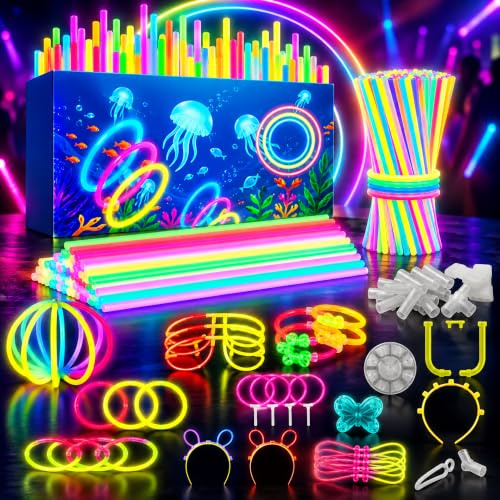Trimming Shop 200 Pack Glow Sticks 8 with 226pcs Connectors - Party Pack | 426pcs Multicolour Light Up Sticks to Create Glow Bracelets, Necklaces for Kids, Perfect for Halloween, Christmas Party Décor