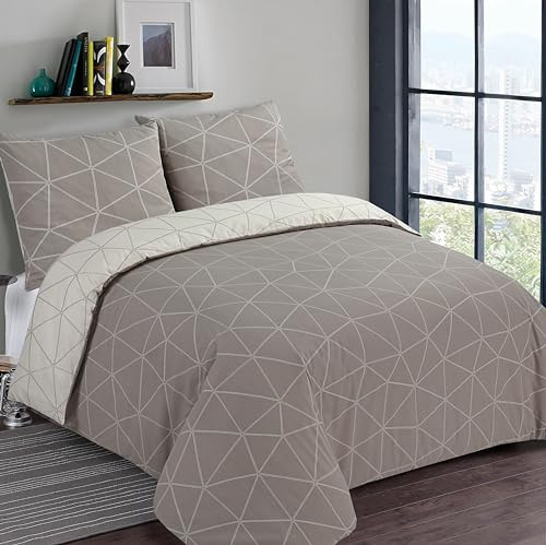 VISION Hugo Beige - 100% cotone - Set Copripiumoni matrimoniale reversibile 240 x 220cm con 2 federe 65 x 65cm per letto matrimoniale - Tessuto morbido e confortevole - Certificato Oeko-Tex