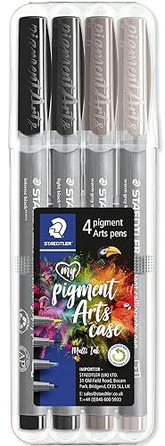 STAEDTLER Pigment Arts 375 - Penne calligrafiche pigmentate con punta a scalpello, ideali per calligrafia, lettering, disegno, illustrazioni (confezione da 4, colore: grigio caldo)