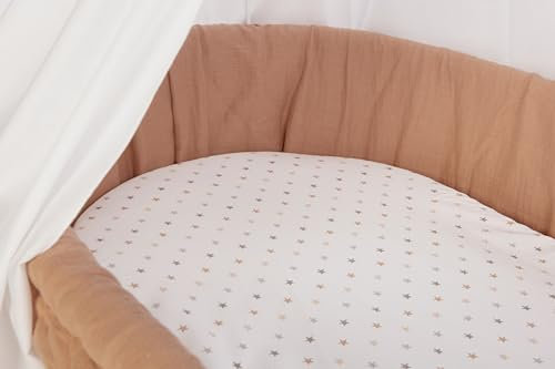 MIONIDO Spannbettlaken für Stubenwagen & Kinderwagen, Einzelpack 75 x 40 cm, kleine Sterne braun-grau, Matratzen-Bezug 75x40 für ovale Matratze, 100% Baumwolle,100% in Deutschland gefertigt