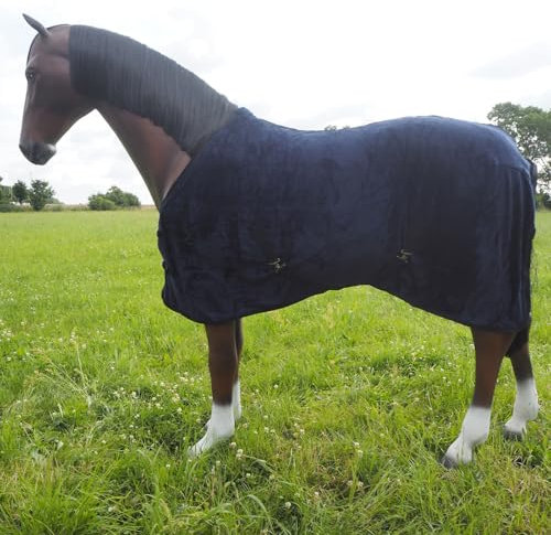 Brama-West - Abschwitzdecke Pferd aus weichem Plüsch | mit Frontverschlüssen & Bauchkreuzgurt | Pferdedecke Transportdecke | Dunkelblau, Gr. 145