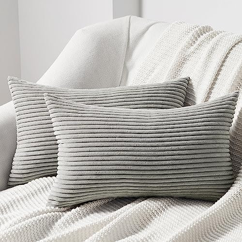 Topfinel Kissenbezug 30x50 grau 2er Set Kordsamt gestreiftes Muster Kissenbezüge Kissenhülle Dekokissen Sofakissen Nackenkissen Kopfkissen Couchkissen Dekokissen Deko Kissenhüllen Wohnzimmer