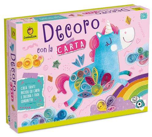 Ludattica | Decoro con la Carta Unicorni | Kit Creativo per Bambini 5+ con 16 Quadretti da Decorare | Set Quilling con Strisce Colorate, Colla e Attrezzi | Laboratorio Manuale | Made in Italy