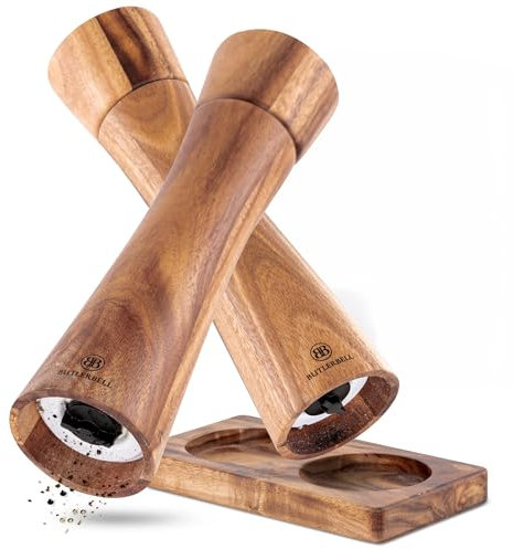 BUTLERBELL® Salz und Pfeffermühle Holz inkl. Untersetzer | 2er Set Gewürzmühle mit verstellbarem Keramikmahlwerk | Edle Salzmühle & Pfeffermühle aus hochwertigem Akazienholz