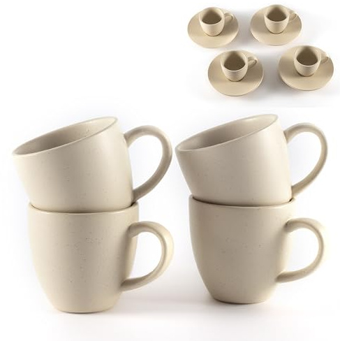 Hanseküche Espressotassen Set aus Steingut – Hochwertiges 4er Set, handgefertigt & dickwandig, Steingut Espresso Tassen mit Unterassen (Beige, 75ml)