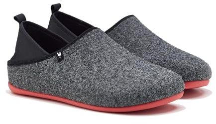 PITAS | LANNA DUAL FIT MAN | Zapatillas de Casa Hombre | Pantunflas Antideslizantes | Forro Pelo Sintético | Calzado Confort | Slippers | Cálidas y Ligeras | Calzado Walkinpitas | Grafito & Rojo 41
