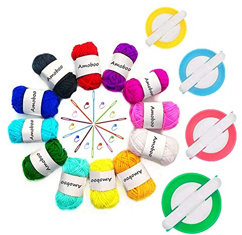 KNEWMART Pompon Maker,4 Taglie Pompom Maker Set Fai da Te Pompoms Artigianato Doll Making Kit Contiene 12 Pezzi di Filato + 1 Forbici + 10 pennarelli per Punti Maglia + 10 Aghi in plastica (36)
