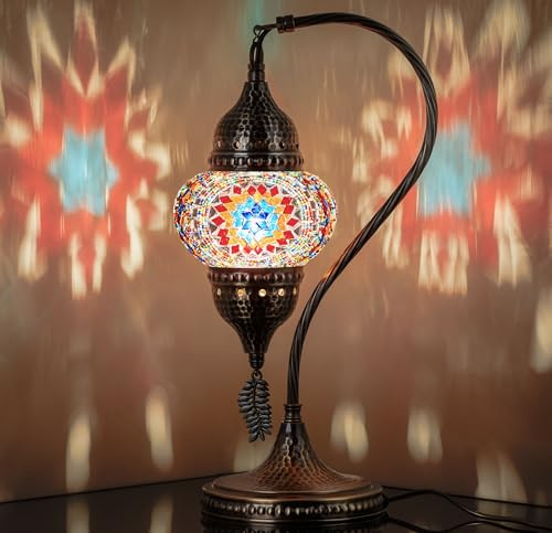 DEMMEX Lámpara turca auténtica, fabricada en Turquía, lámpara de mesita de noche con mosaico turco marroquí, 100% hecha a mano, cuerpo de metal de color latón envejecido y base de metal martillado