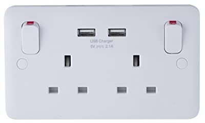 Schneider Electric GGBL30202USBAS, Lisse White Moulded, Switched Double Power Socket with USB Charging Ports, White, 13 A