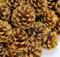 42 Conos de Pino en Color Dorado, 4–6 cm de Navidad, Conos de Pino, decoración de Abeto, Conos Naturales con Cuerda, decoración de Navidad, decoración de Adviento, Pino, Conos Colgantes (Color Oro)