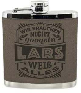 History & Heraldry Echter Kerl Flachmann Lars - individuell und personalisiert mit Gravur, Name und Spruch