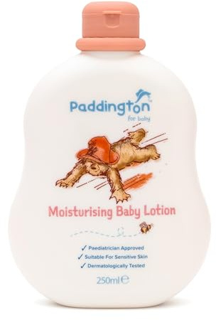 Paddington Lozione idratante per bambini, 250 ml, adatta per neonati +, approvata dai pediatri, adatta per pelli sensibili, testata dematologicamente, prodotta nel Regno Unito, 97% di ingredienti di