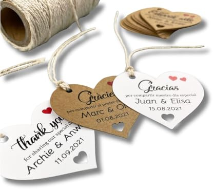VPM Original Etiquetas de Boda Personalizadas de agradecimiento para regalos Gracias por compartir nuestro día especial. Varios Idiomas. Forma de corazón Realizado en España