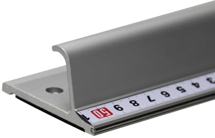 snutderline skärlinjal i 50, 70 eller 100 cm av aluminium, halkfri med handtag, stabil metallkant för skärning, professionell linjal (50 cm)