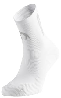 Lurbel Pista Four, Calcetines de running, Calcetines sin costuras, Calcetín unisex, Calcetín alto, transpirable y anti-olor (M (39-41), Blanco)