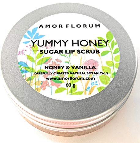 100% Naturel GOMMAGE AU SUCRE POUR LES LÈVRES - avec MIEL & VANILLE et HUILE DE JOJOBA & VITAMINE E - 60g - par AMOR FLORUM. Gommage au Sucre Exfolie et Nourrit les Lèvres en Douceur.