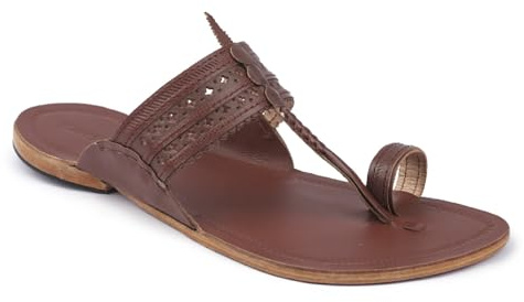 KORAKARI Kolhapuri Chappal Sandales pour homme fabriquées à la main lisses et confortables - Design antidérapant - En cuir véritable - Chaussures traditionnelles, Rouge et marron, 7 UK
