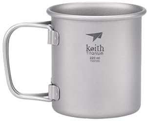 Keith Tazza in Titanio 220 ml Ti3200 con Coperchio e Manico Pieghevole, Leggera e Resistente, Ideale per Tè e Caffè in Campeggio, Trekking, Picnic, Gavetta Scout e Viaggi Outdoor