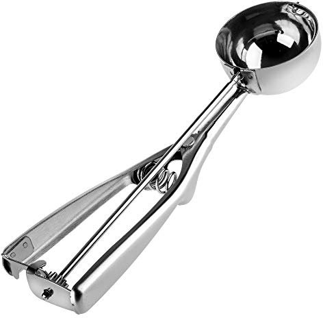 KADAX Porzionatore per gelato in acciaio INOX, cucchiaio da ghiaccio con leva, 5,5 cm, tagliapasta per uova, palline di ghiaccio, purè di patate, porzionatore con impugnatura a pinza