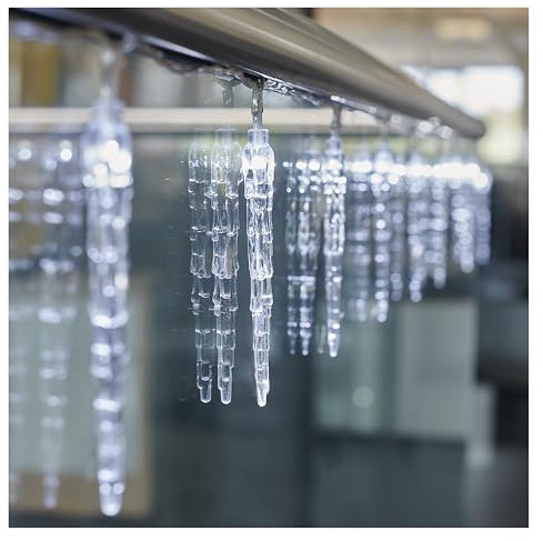 EMOS Guirnalda de luces LED de carámbanos, luz blanca fría, 135 cm, guirnalda de luces con 10, 6/18 h función de temporizador, funciona con pilas (2 pilas AA), duración de la luz 10.000, IP20 para