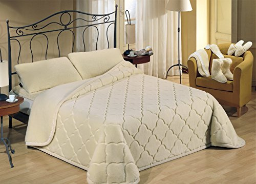 Manta de pura lana Merina Superwash acolchada Modelo nuvol