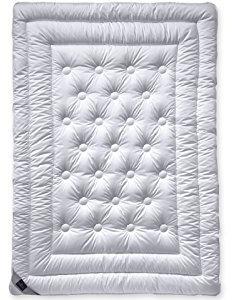 Billerbeck Bettdecke Belair® – 200 x 200 cm – leichte 4 Jahreszeiten Decke – atmungsaktive Decke für das ganze Jahr