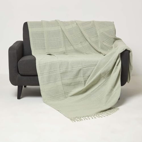 HOMESCAPES Handwoven Sage Green Throw 225 x 255 cm Textured 100% Cotton Throw Blanket with Tassels Lightweight All Season “Kashi” Bed or Sofa Throw