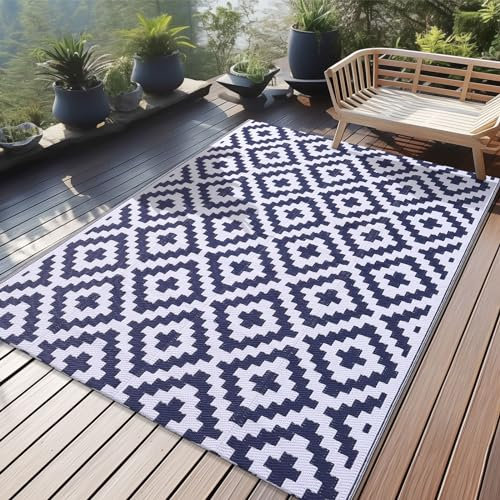 Homaxy Waterproof Outdoor Rug, Anti-slip Reversible Plastic Straw Garden Rugs, Easy Cleaning Carpet Patio Area Rugs for Camping, Deck, Beach, Picnic, Backyard (120 x 180 cm, Navy Blue & White)