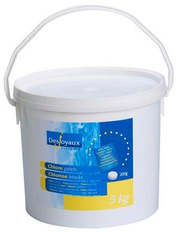 Desjoyaux Pools - Slow Release Chlorine Tablets 5kg – Long Lasting Stabilised Pool Chemicals for Swimming Pools, Hot Tubs & Spas – Kills Bacteria, Maintains Crystal Clear Water, Easy Pool Treatment