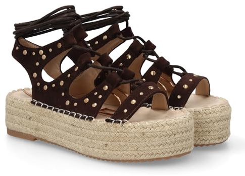 103950 Sandalia plataforma de mujer con estilo romano y detalles metalicos decorativos, diseno con multiples tiras y cierre de cordones alrededor del tobillo. Ideal verano. Marron Talla 38