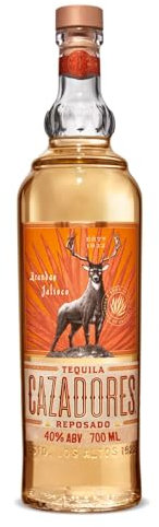 CAZADORES Tequila Reposado, 40% ABV, 70cl / 700ml, Alcool Bidistillato Prodotto con 100% Agave Blu Weber