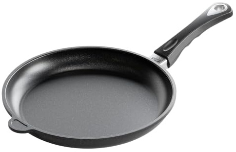 AMT Gaffelgjutjärn stekpanna 28 cm Ø vridbar panna 4 cm hög, fast handtag, lämplig för induktion, Lotan® non-stick finish, gjutjärnspanna (aluminiumgjutning), AMZN-I-428