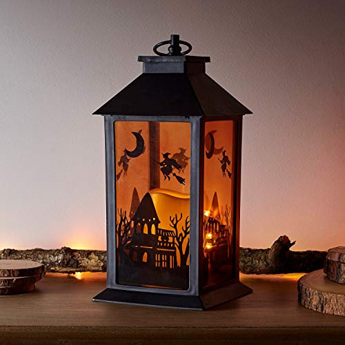 Lights4fun Halloween Laterne mit LED-Kerze – Hexendesign Batteriebetriebene Außen-Deko mit Timerfunktion – Windlicht Tischdeko Party – Höhe 30,5 cm