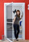 Premium Slim PLUS Fliegengitter für Tür bis max. 113 x 233 cm | mit Fiberglasgewebe - Profi Insektenschutz - 120 cm x 240 cm braun