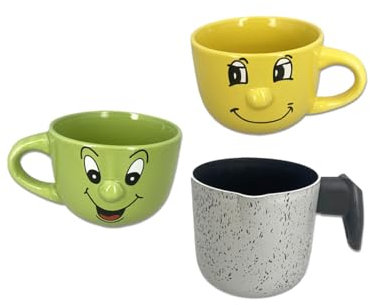 MA MAISON Bollilatte Ø 10 cm Satinato Antiaderente in Alluminio con Beccuccio per Liquidi + 2 Tazze Simpatiche da 470 cc Colori Assortiti - Pentolino Adatto a Gas Vetroceramica e Fornelli Elettrici