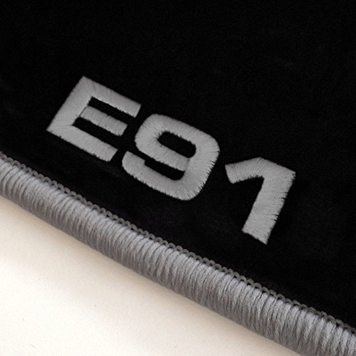 Autoteppich-Stylers ATS_Q300_E91-502 Passgenaue Velours Fußmatten mit Logo Stick (E91) und Rand in Silbergrau