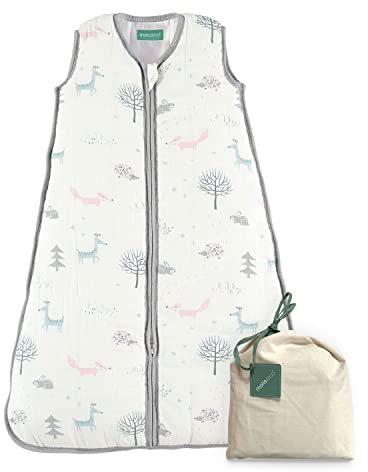 molis&co - Baby Schlafsack 2.5 TOG - Ganzjahres Schlafsack - Babyschlafsack Neugeborene - Premium-Musselin, ärmellos Winterschlafsack wattiert - Premium Qualität - Wald (95 cm)