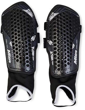 Mitre Aircell, extrem atmungsaktiv, Leichter und zuverlässiger Schienbeinschoner mit Knöchelschutz Fußball-Schienbeinschoner für Unisex Erwachsene, Schwarz/Weiß, S