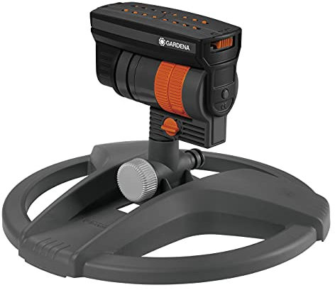 Arroseur oscillant ZoomMaxx de Gardena : arroseur variable pour différentes exigences et surfaces de 9 à 216 m², portée 3 à 18 m, largeur de jet 3 à 12 m, avec socle (8127-20)